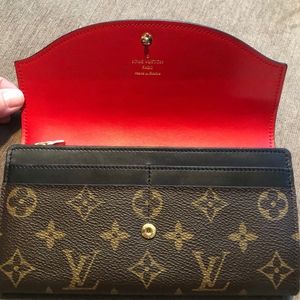 Louis Vuitton Sarah Wallet